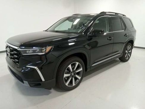 Used 2024 Honda Pilot Elite image 3