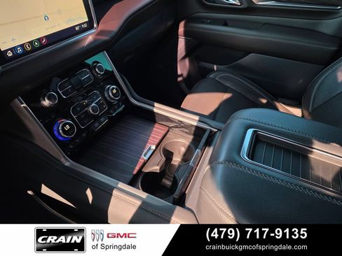 Used 2021 GMC Yukon Denali w/ Denali Premium Package AWD/4WD image 20