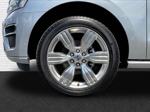 Used 2024 Ford Expedition Max Platinum AWD/4WD image 34
