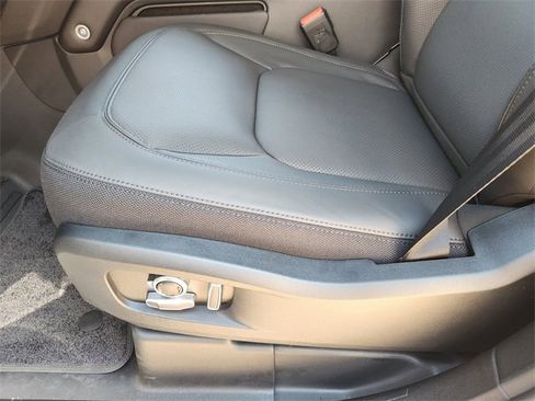 New 2025 Land Rover Defender 130 V8 image 17