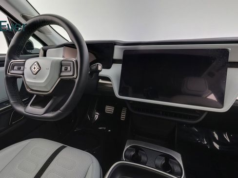 Used 2024 Rivian R1S Adventure image 26