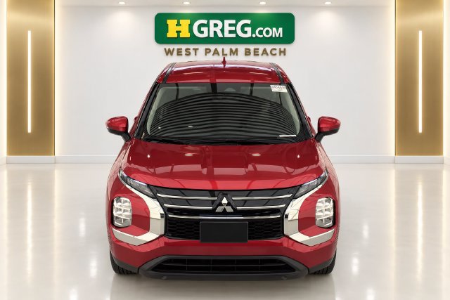 Used 2025 Mitsubishi Outlander ES FWD image 8