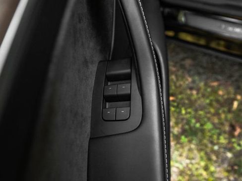 Used 2023 Tesla Model Y AWD image 24