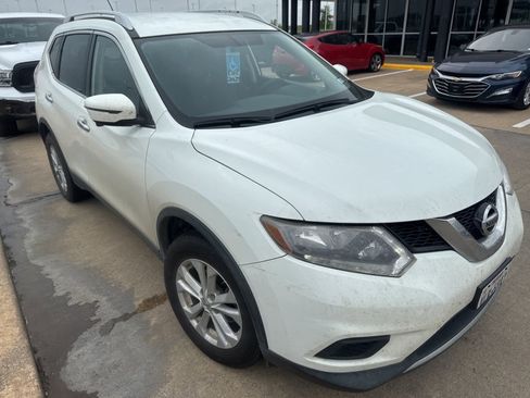 Used 2016 Nissan Rogue SV w/ SV Premium Package image 7