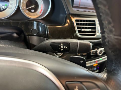 Used 2014 Mercedes-Benz E 350 Sedan image 19