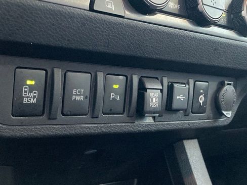 Certified 2023 Toyota Tacoma TRD Off-Road w/ Technology Package image 24