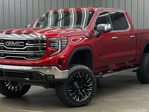 Used 2026 GMC Sierra 1500 SLT w/ SLT Premium Plus Package AWD/4WD image 1