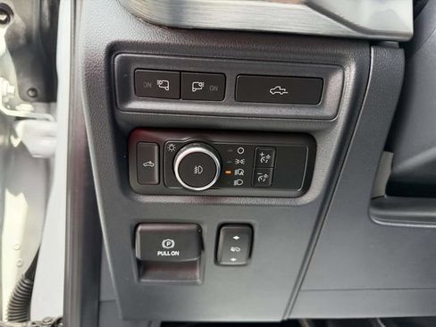 Used 2022 Ford F150 Lariat w/ Equipment Group 502A High AWD/4WD image 19