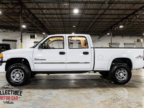 Used 2005 GMC Sierra 2500 SLT w/ Heavy-Duty Power Package AWD/4WD image 23