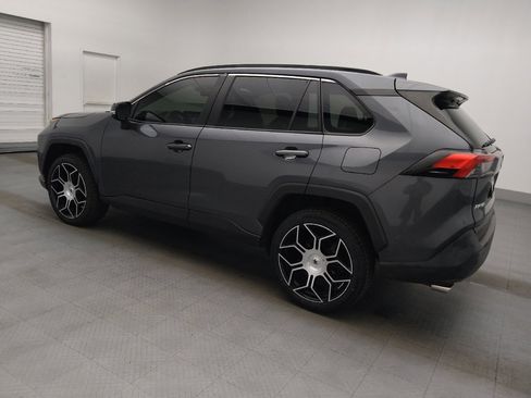 Used 2019 Toyota RAV4 XLE FWD image 3