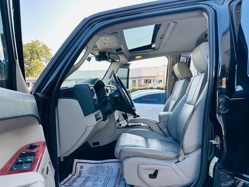 Used 2006 Jeep Commander Limited w/ Trailer Tow Group IV image 14