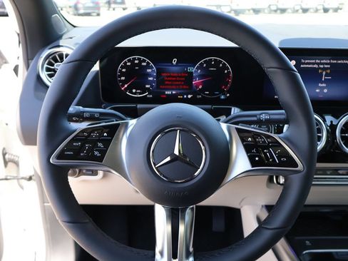New 2026 Mercedes-Benz GLA 250 4MATIC image 29