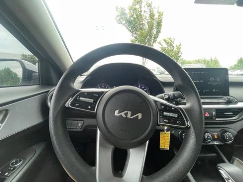 Used 2024 Kia Forte LXS FWD image 13