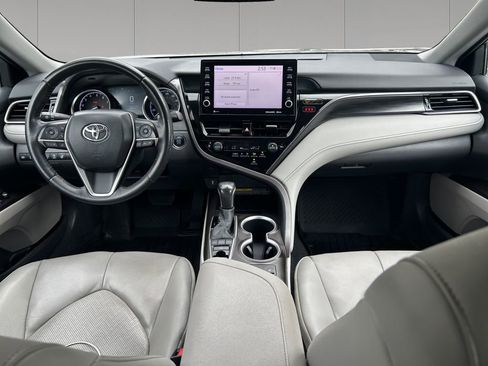 Used 2021 Toyota Camry XLE AWD/4WD image 12