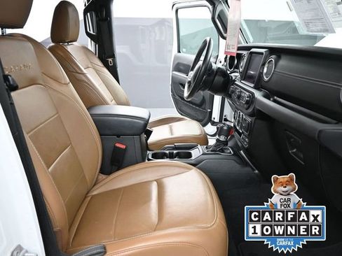 Used 2023 Jeep Wrangler Unlimited Sahara w/ Cold Weather Group image 27