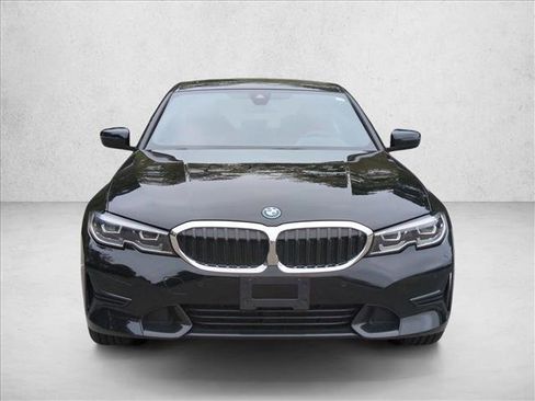 Used 2022 BMW 330e xDrive w/ Premium Package AWD/4WD image 2