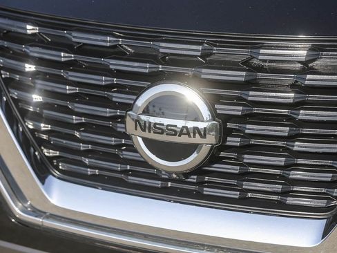 Used 2021 Nissan Rogue SV AWD/4WD image 5