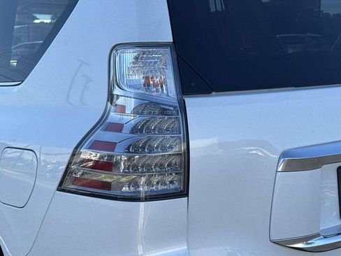 Used 2020 Lexus GX 460 Premium AWD/4WD image 9
