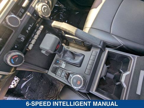 Used 2025 Toyota Tacoma TRD Sport AWD/4WD image 19