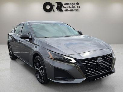 Used 2024 Nissan Altima 2.5 SR