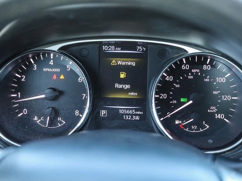 Used 2016 Nissan Rogue SV FWD image 22
