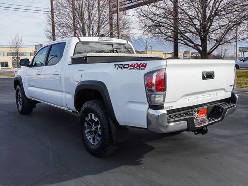 Used 2023 Toyota Tacoma TRD Off-Road image 6