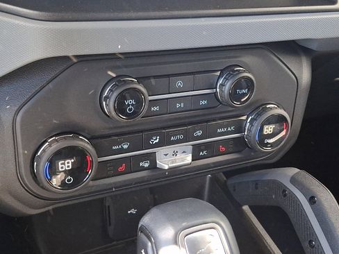 Used 2023 Ford Bronco Big Bend AWD/4WD image 17