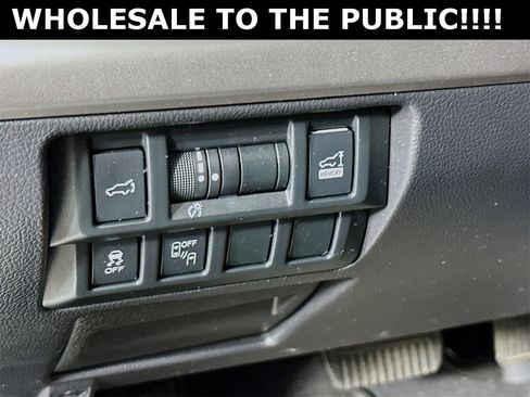 Used 2018 Subaru Outback 2.5i Limited image 11