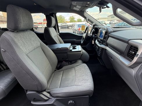 Used 2022 Ford F150 XLT AWD/4WD image 19