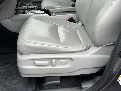 Used 2022 Honda Pilot Elite image 11