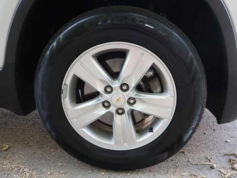 Used 2018 Chevrolet Trax LS AWD/4WD image 43