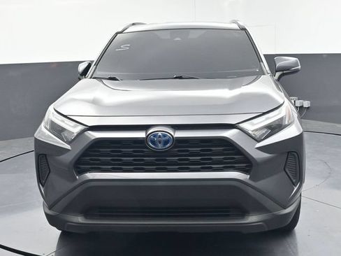 Used 2022 Toyota RAV4 XLE AWD/4WD image 39