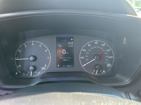 Used 2024 Toyota Corolla LE FWD image 3