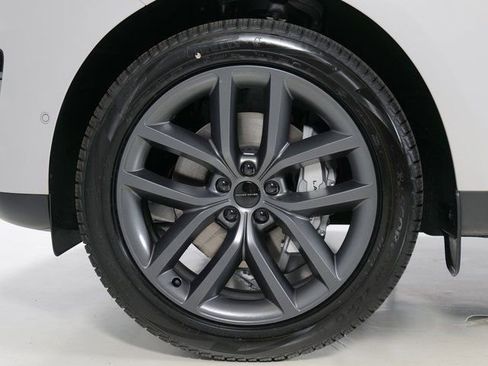 New 2026 Land Rover Range Rover Sport SE AWD/4WD image 9