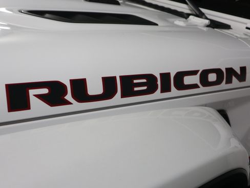 Used 2020 Jeep Gladiator Rubicon image 35