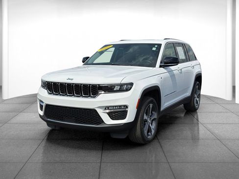 Used 2022 Jeep Grand Cherokee Limited 4xe AWD/4WD image 3