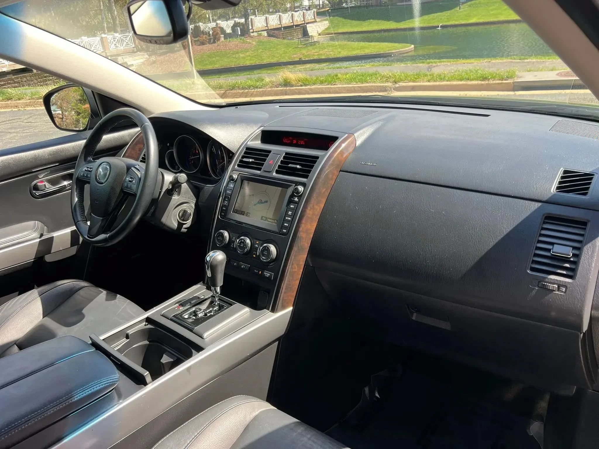 Used 2010 MAZDA CX-9 Grand Touring w/ Moonroof & Bose Audio Pkg AWD/4WD image 12