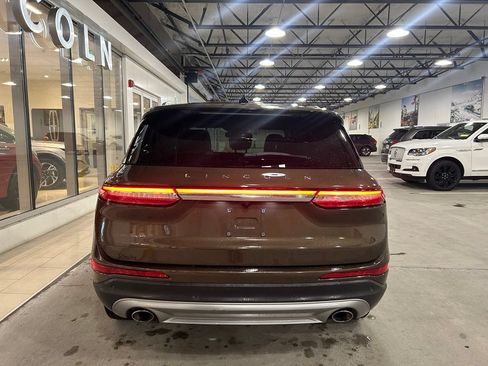 Used 2022 Lincoln Corsair AWD w/ Premium Package image 4
