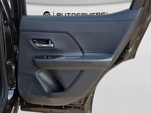 Used 2025 Nissan Kicks SV FWD image 28
