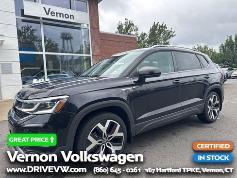 Certified 2022 Volkswagen Taos SEL image 1