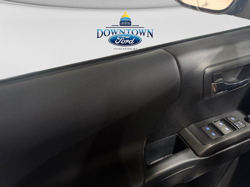 Used 2021 Toyota Tacoma TRD Pro AWD/4WD image 11