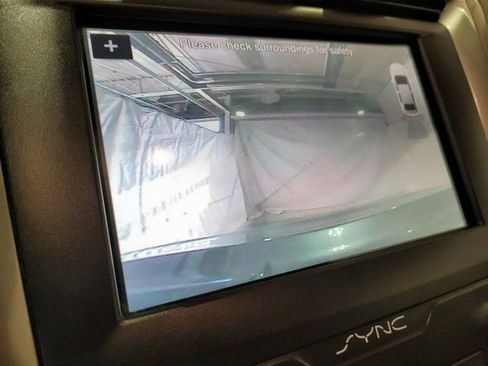 Used 2019 Ford Fusion SE image 7