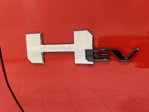 New 2025 GMC Hummer EV 2X AWD/4WD image 30