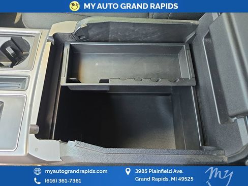 Used 2019 Ford F150 XLT w/ Equipment Group 302A Luxury AWD/4WD image 36