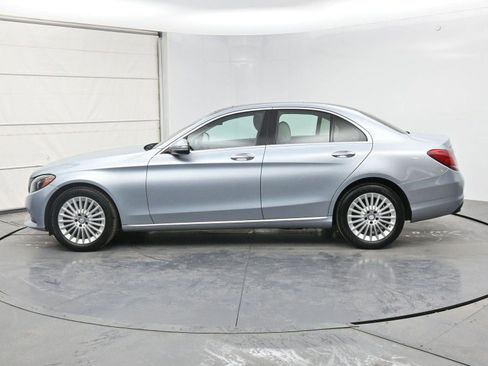 Used 2017 Mercedes-Benz C 300 4MATIC Sedan image 2