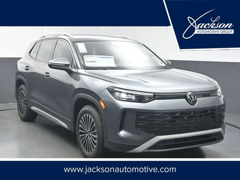 New 2026 Volkswagen Tiguan S image 1