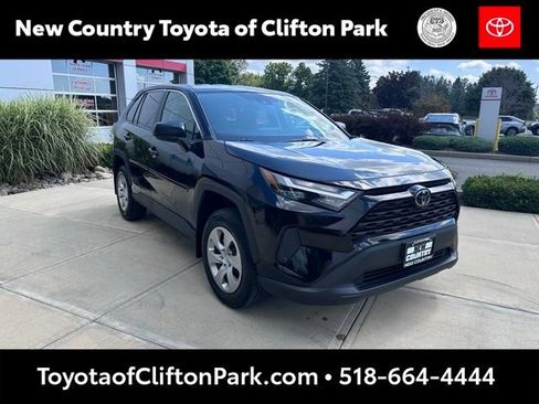 Used 2023 Toyota RAV4 LE AWD/4WD image 1