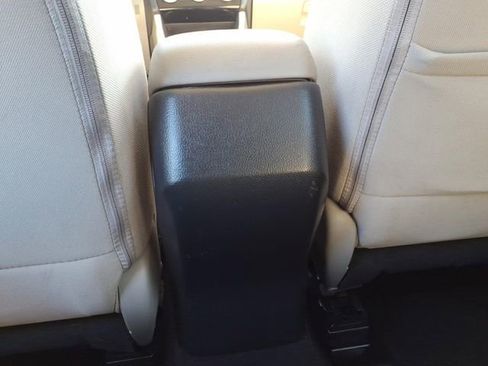 Used 2016 Subaru Forester 2.5i Premium w/ All-Weather Package image 14