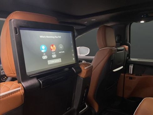 Used 2024 Chrysler Pacifica Pinnacle image 12