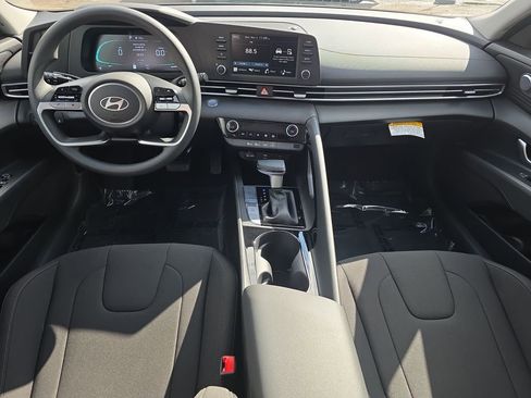 New 2026 Hyundai Elantra Blue image 17